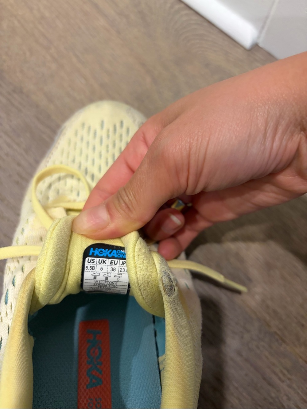 HOKA Women's Clifton 8 Yellow Running Shoes - Picture 6 of 6